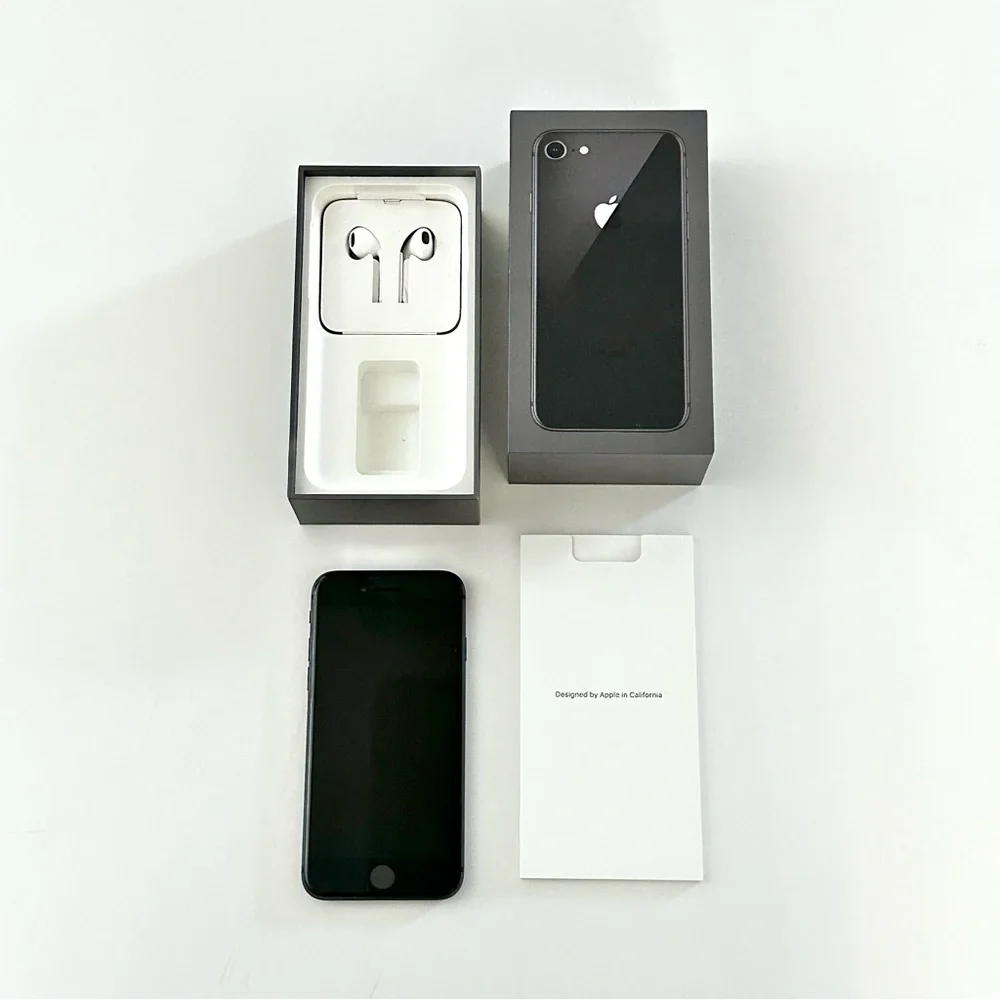 iPhone 8 - 64GB - Space Gray - Model A1905 with original NEW Earbuds